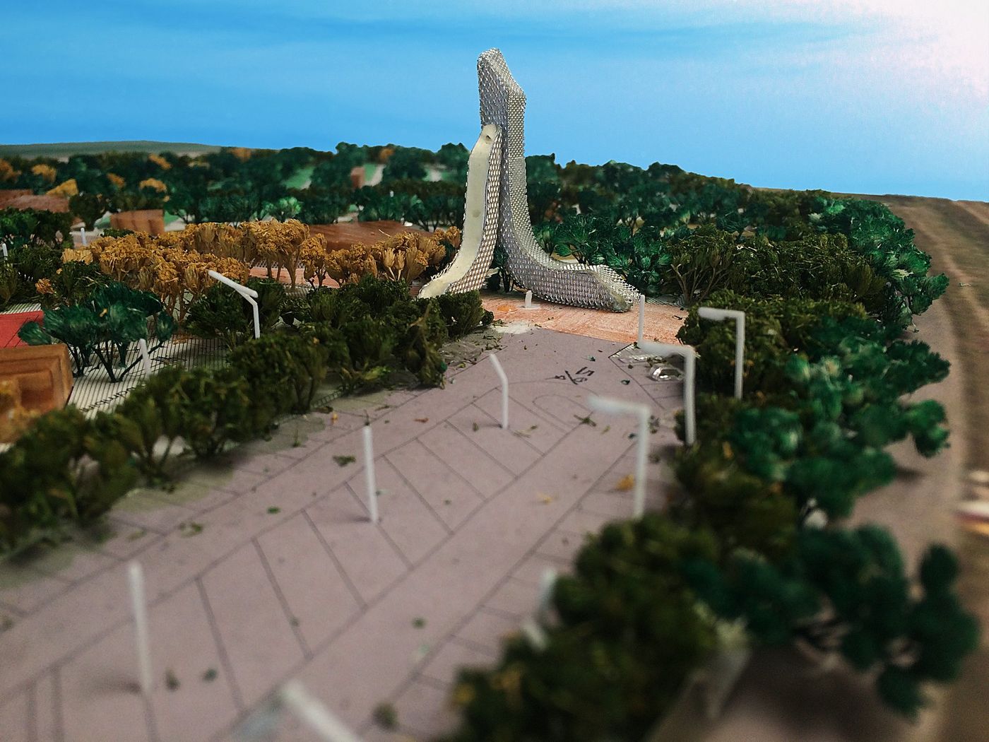 Caorle: l’Entry Tower, il segnale verticale che accoglie e distribuisce all’ingresso